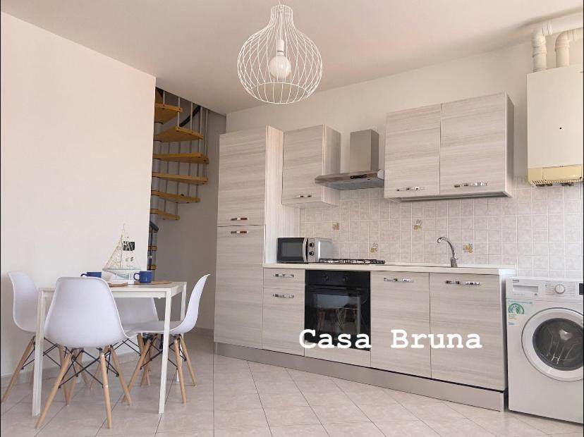 Casa Bruna - Appartamento Renato คิออกเจีย ภายนอก รูปภาพ